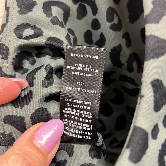 Anthropologie All Fenix Cheetah Print Sports Bra S Gray & Black - Picture 6 of 6